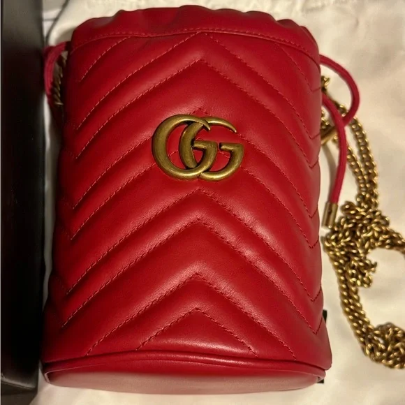 Gucci Women's Mini Gg Marmont Matelasse Calf Leather Bucket Bag - Picture 3 of 10